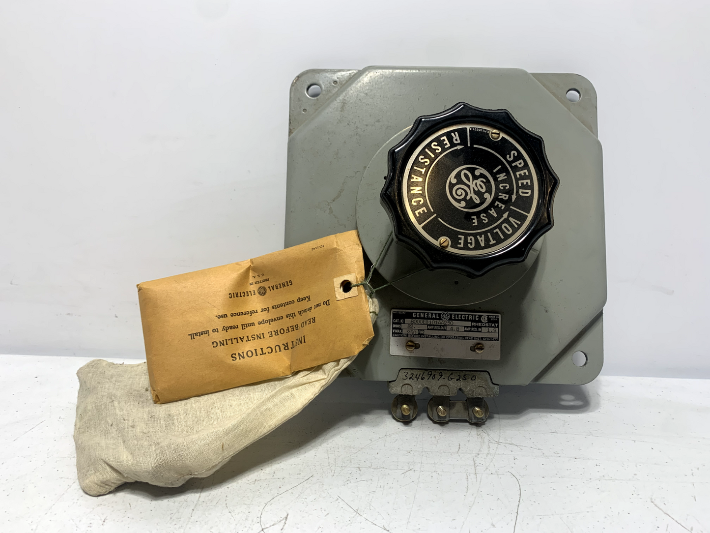 GE 8000EB101AA250 Rheostat 82 Ohms 250 VAC