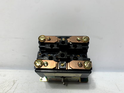 Telemecanique 2160B302AA Contactor 120V Coil 10A