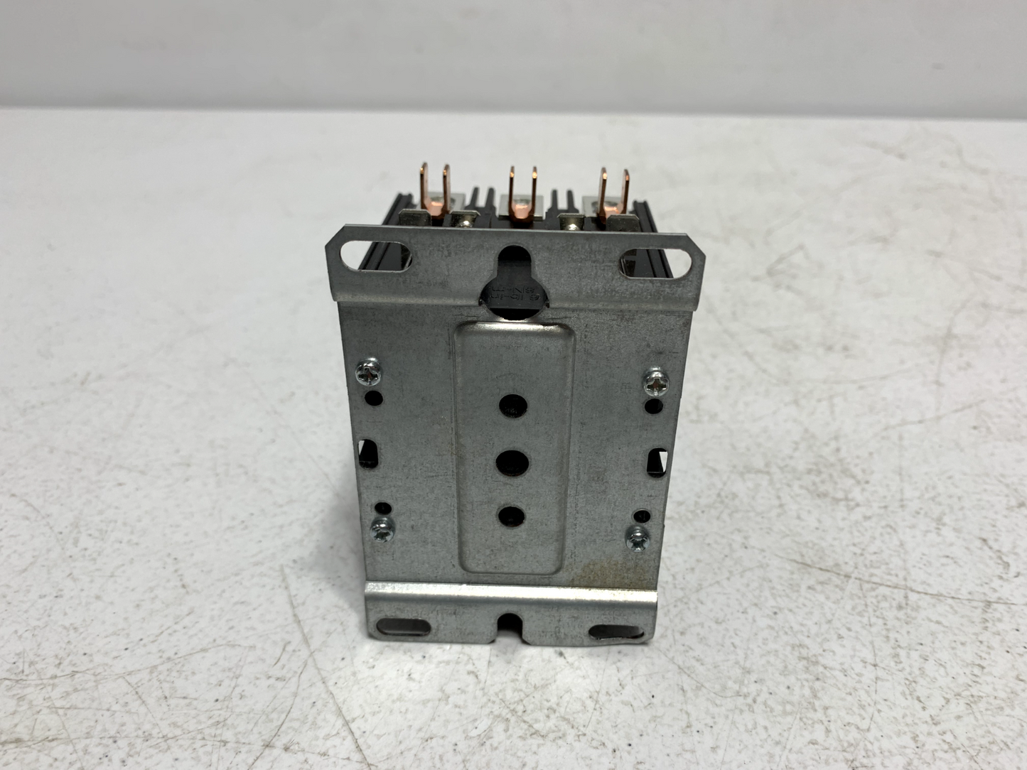 Square D 8910DPA43V02Y244 Definite Purpose Contactor 40 Amp 3 Pole 110/120VAC