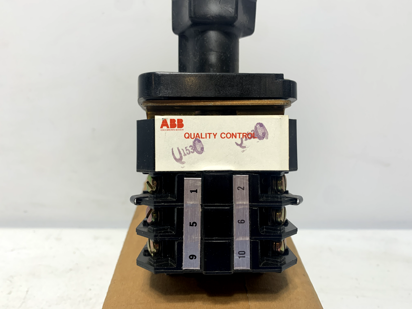 ABB C77 Rotary Cam Control Switch Voltmeter 300I-6EE2-3002