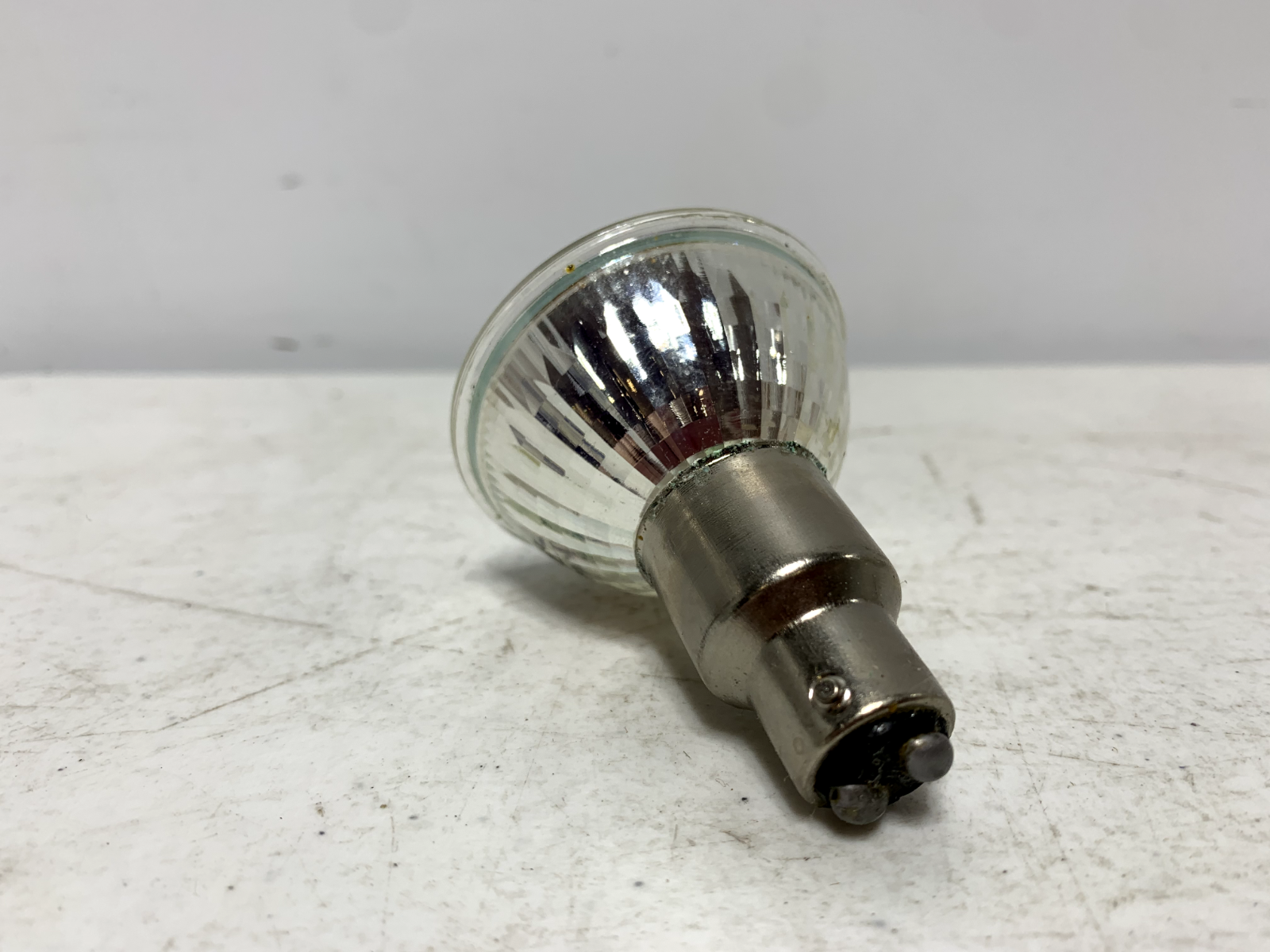 MR-16 DC BAYONE EXN Replacement Halogen Bulb 12V 50W (lot of 10) - Chase Surplus