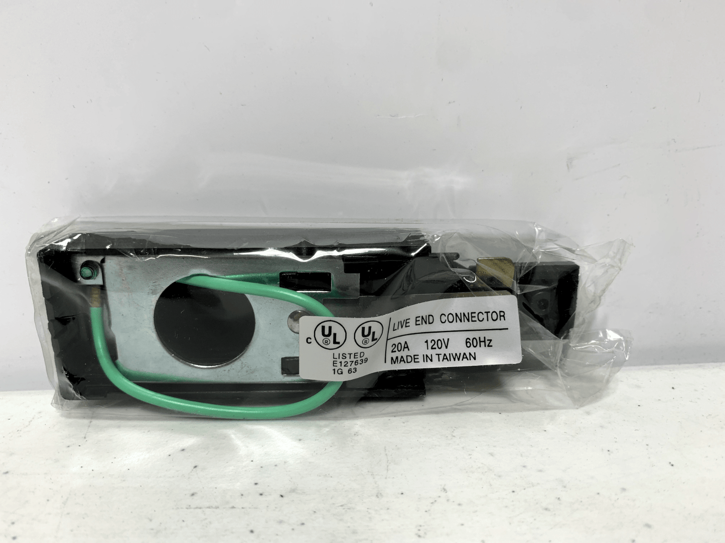 NICOR 10038BK Live End Feed Connector - Chase Surplus