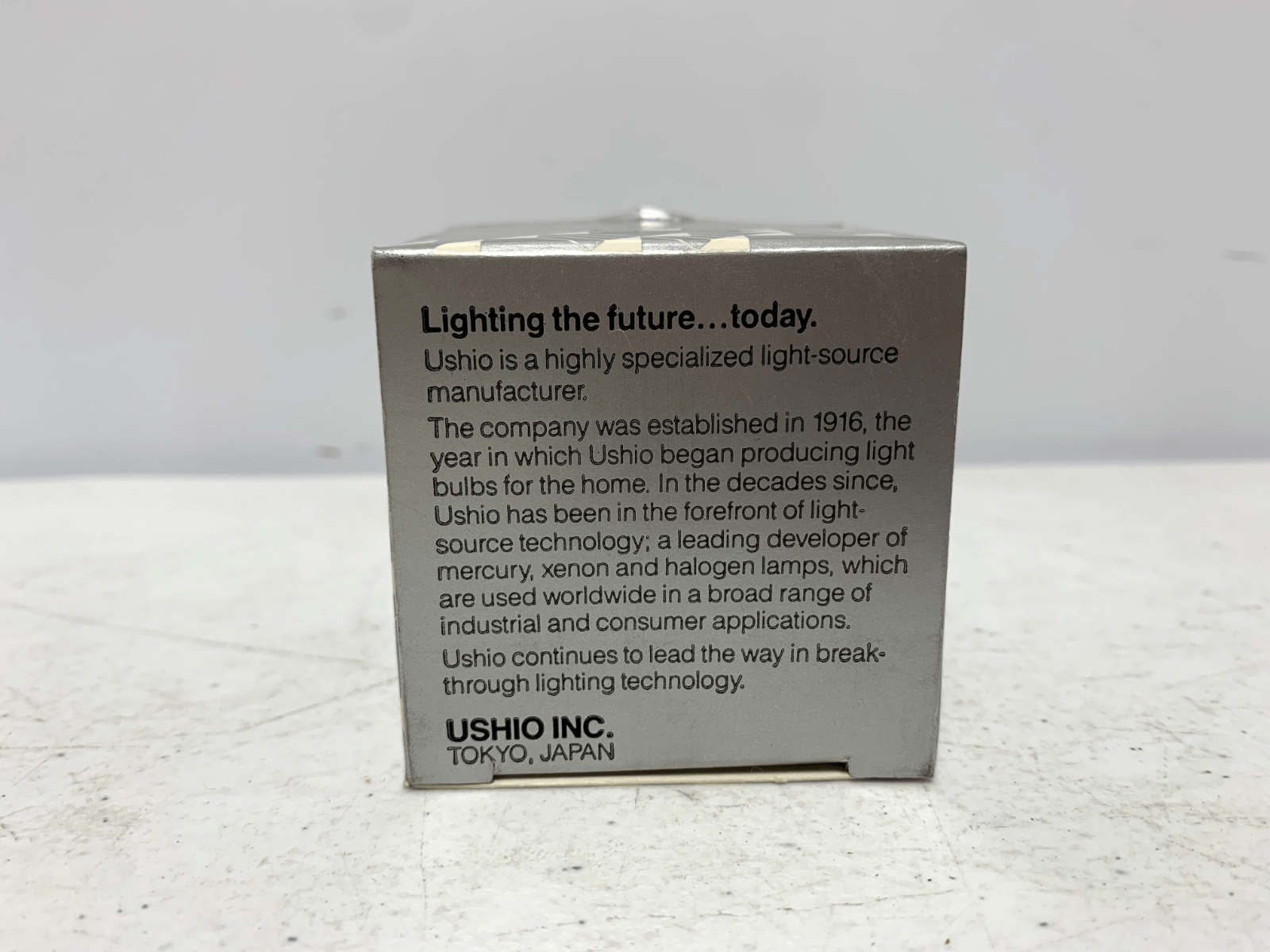 USHIO 1000612 FSV/FG 12V-20W/BA/NFL Halogen Bulb (lot of 8) - Chase Surplus