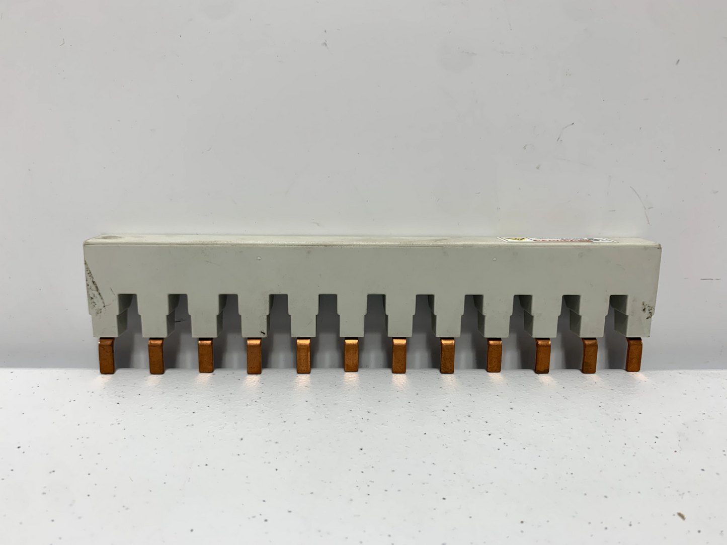 Siemens 5ST3 665-1HG Busbar 115A 277V