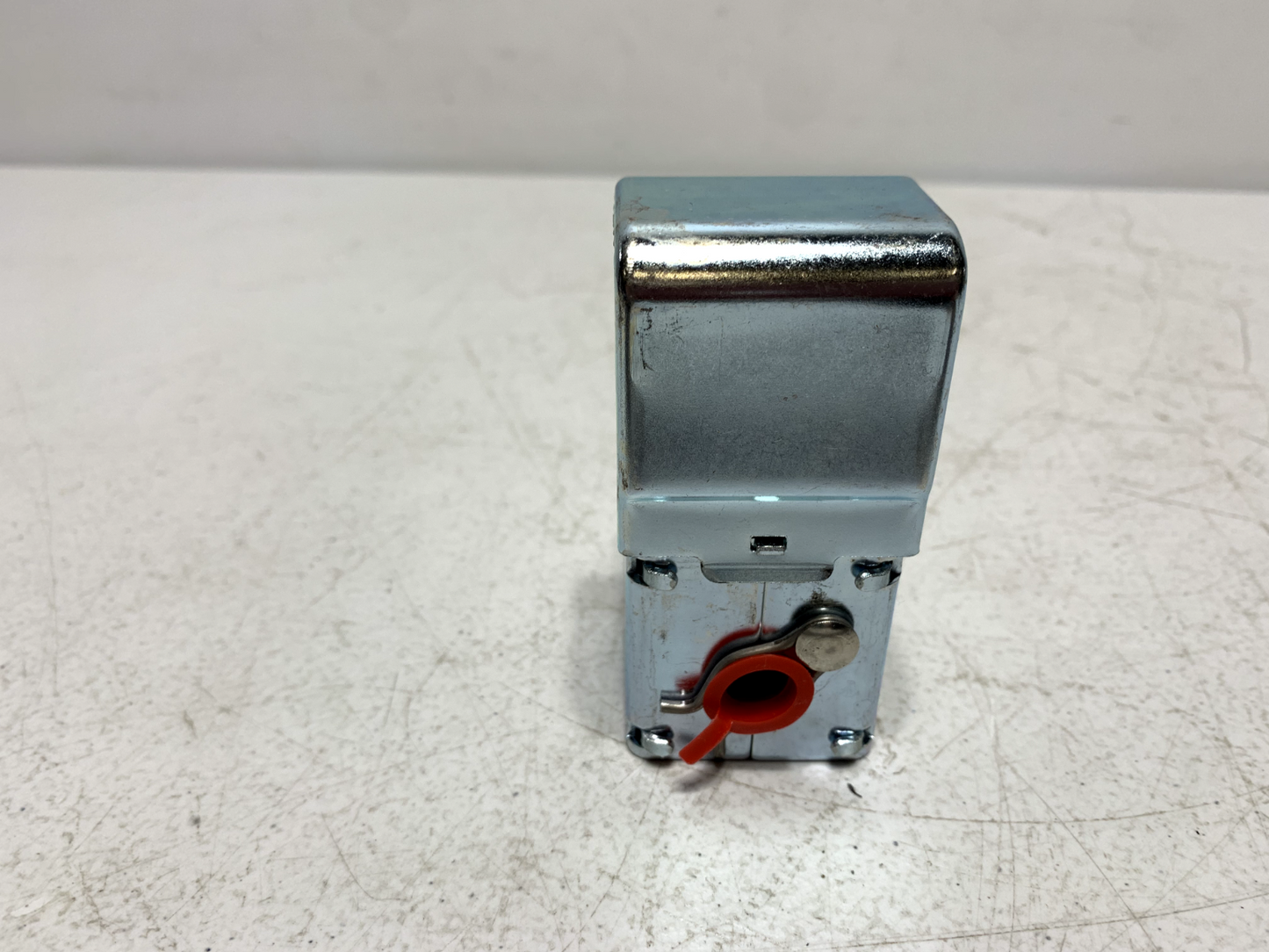 Emerson 057331 Junction Box Solenoid Coil AMG 120V 50/60hz AMG 12 Watt Class F