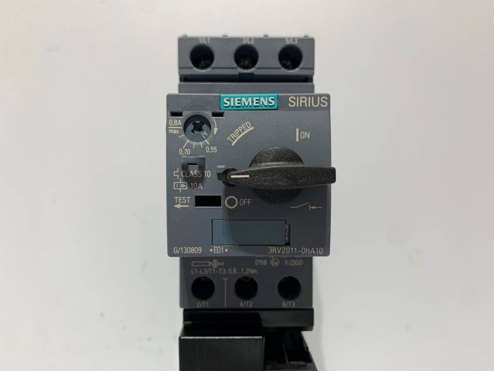 Siemens 3RA21100HA151BB4 Combination Starter 24VDC 0.8 Amp - Chase Surplus