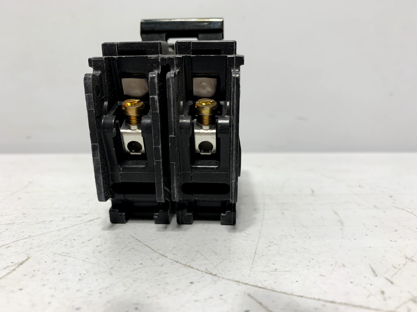 Siemens B215H Bolt-On Circuit Breaker 2 Pole 15A 120/240V Type BL