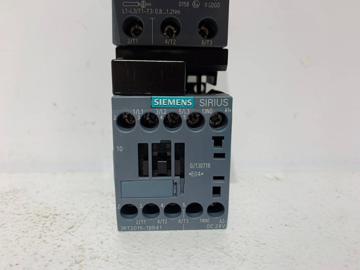 Siemens 3RA21100HA151BB4 Combination Starter 24VDC 0.8 Amp - Chase Surplus