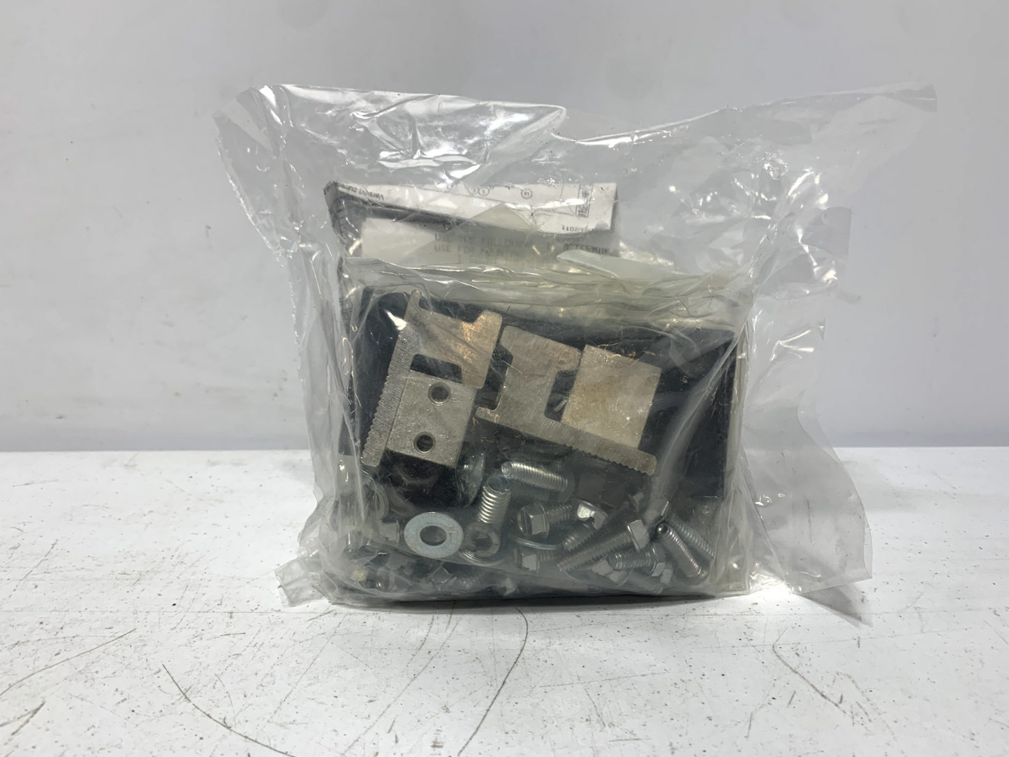 Siemens SF6D HFD Breaker Mounting Hardware Kit for P5/S5/SPP Panelboard