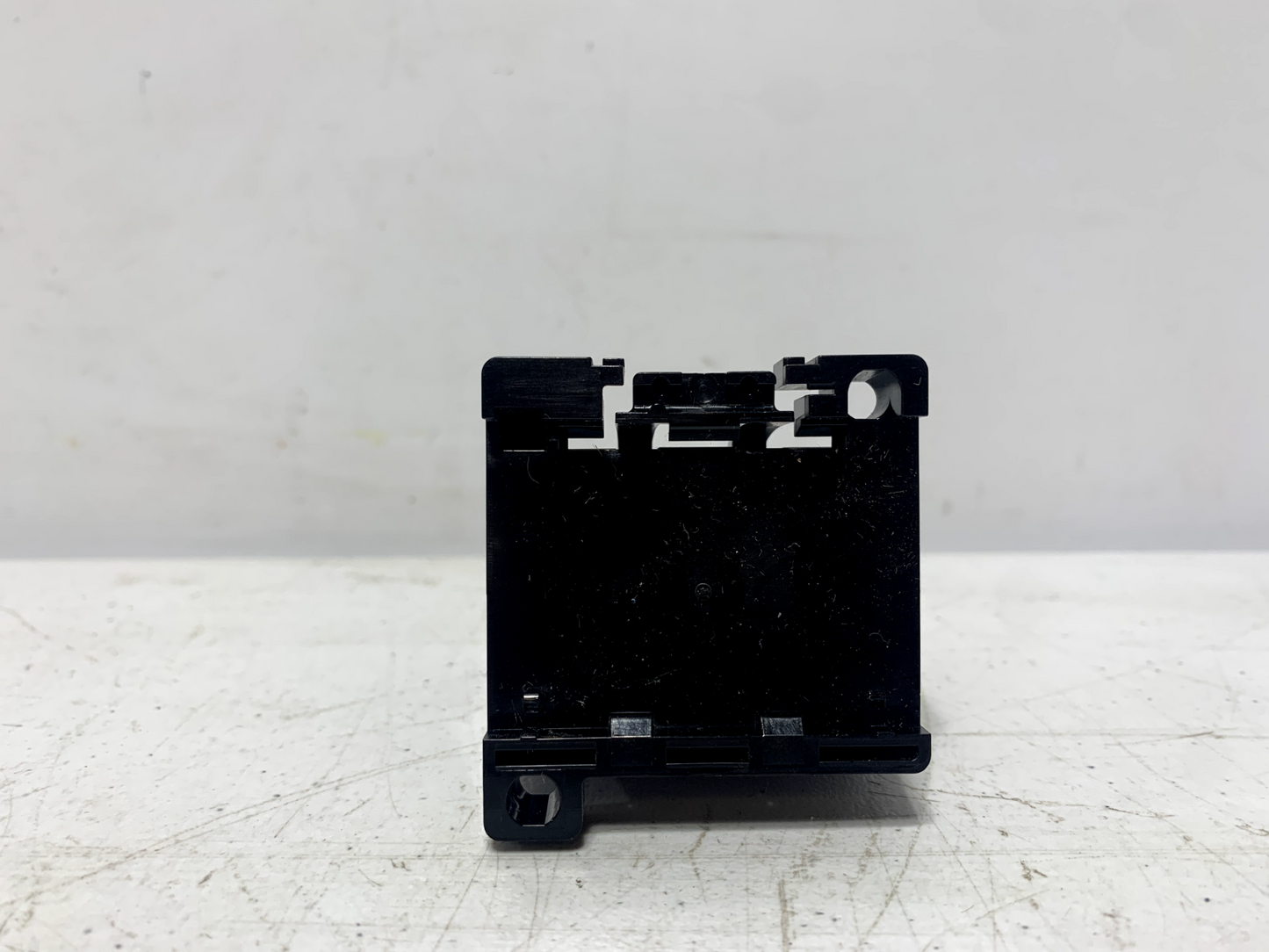 IDEC RL2N-D-A200 RL Series Power Relay 2 Pole Screw DIN Rail 240VAC 25A