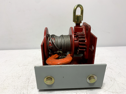 Thern 465 Spur Gear Manual Hand Crane Winch 750LB Capacity w/ Cable & Hook A7528