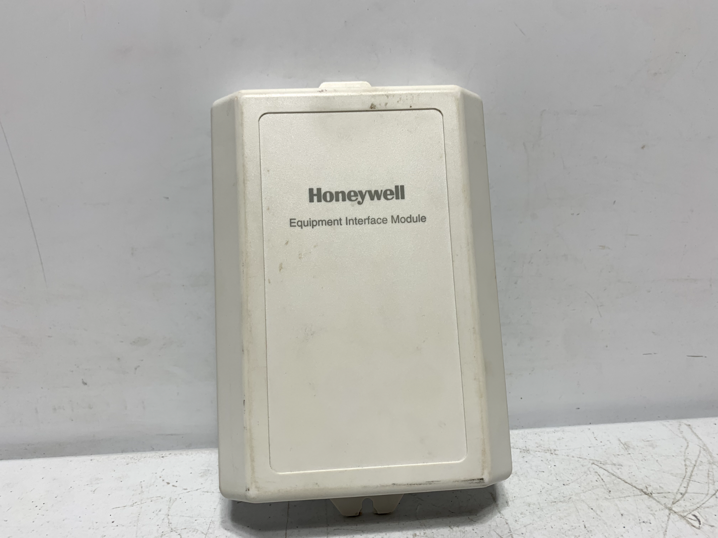 Honeywell THM5421C1008 VisionPRO Total Home Comfort System Equipment Interface