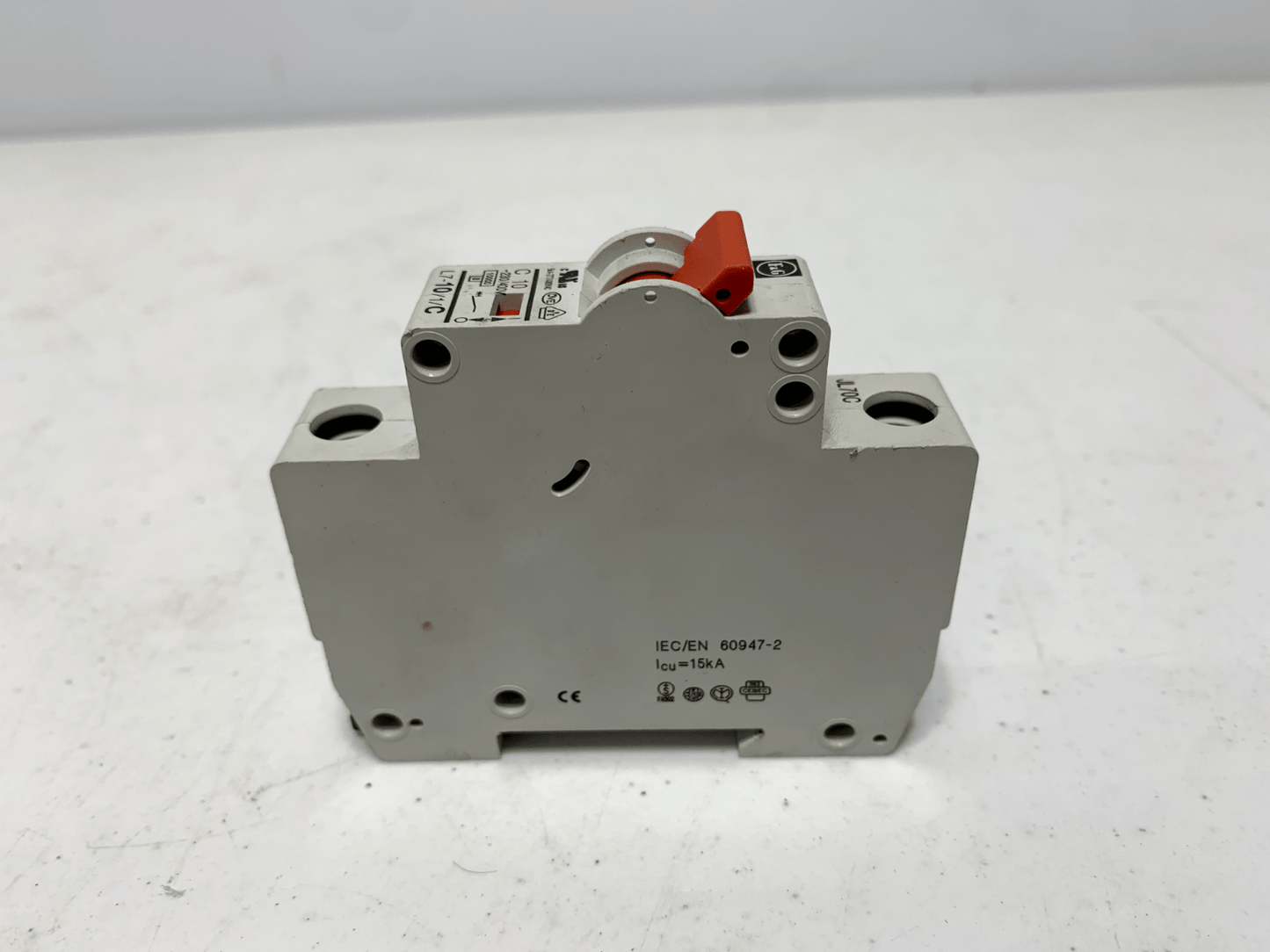 F&G L7-10/1/C Circuit Breaker 10A 340/400V - Chase Surplus