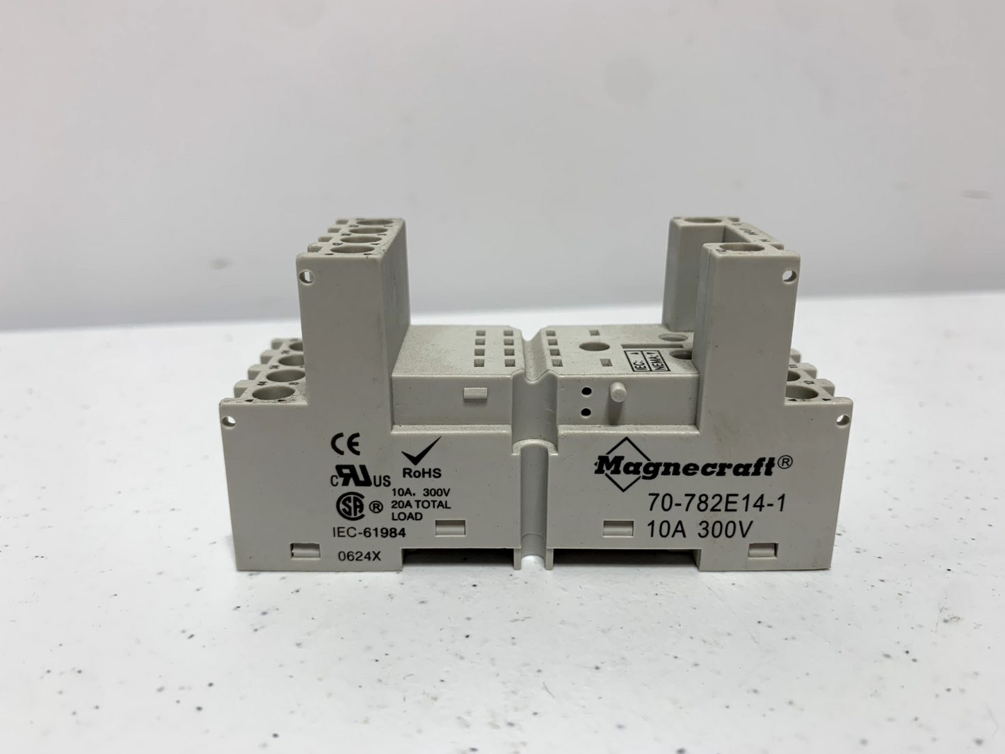 Magnecraft 70-782E14-1 Relay Socket DIN Rail Mount 10A 300V 70782E141 (lot of 5)