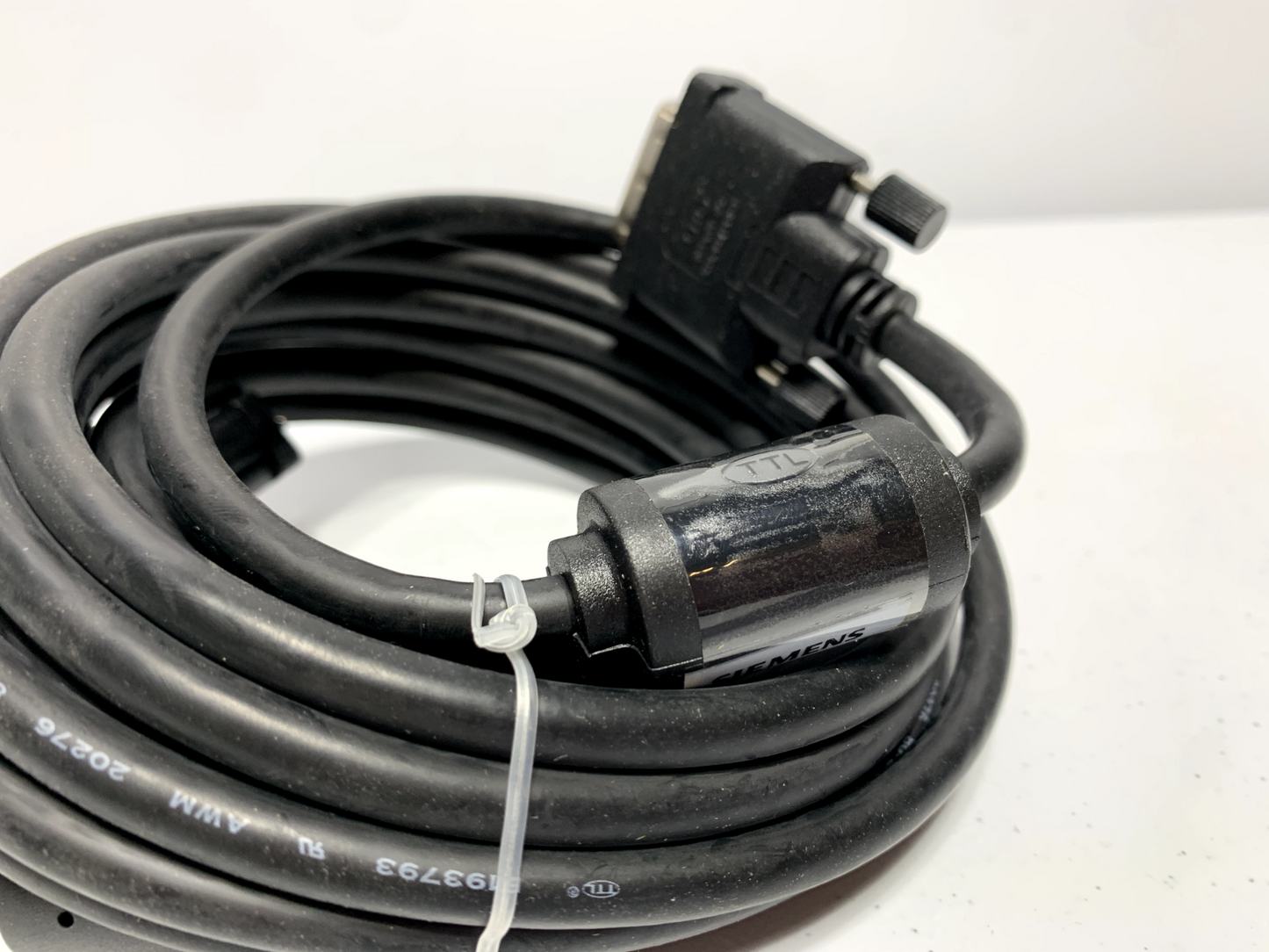 Siemens 6AV7860-0BH50-0AA0 DVI-Cable Single 5m