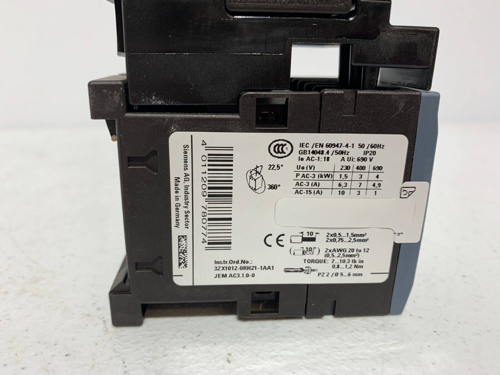 Siemens 3RA21101AA151BB4 SELF PROTECTED COMBINATION STARTER 1.6Amp 24V - Chase Surplus