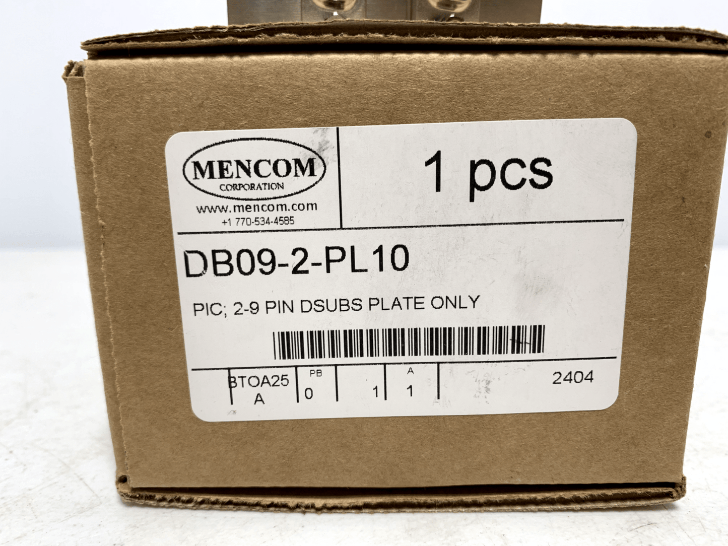 Mencom DB09-2-PL10 Panel Interface Two Connectors Size 10 Plate Only 9 Pin - Chase Surplus