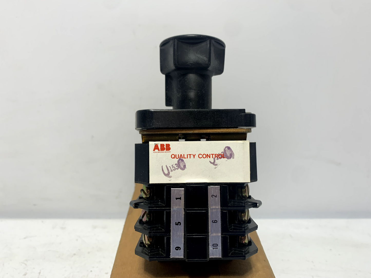 ABB C77 Rotary Cam Control Switch Voltmeter 300I-6EE2-3002