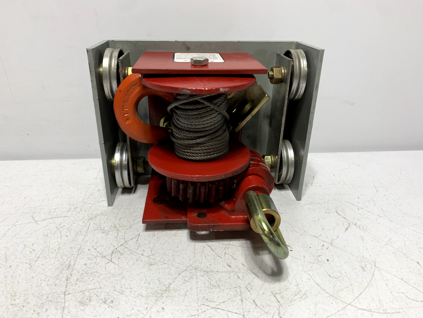 Thern 465 Spur Gear Manual Hand Crane Winch 750LB Capacity w/ Cable & Hook A7528