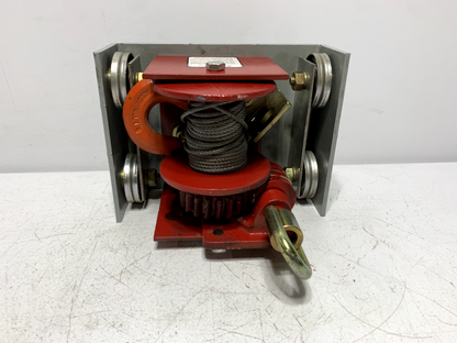 Thern 465 Spur Gear Manual Hand Crane Winch 750LB Capacity w/ Cable & Hook A7528