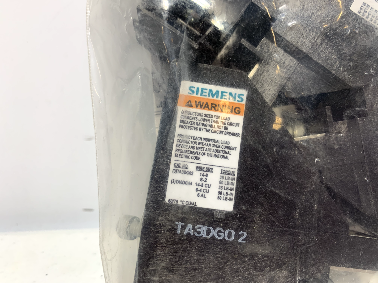 Siemens 3TA3DG02 Circuit Breaker Lug Kit - Chase Surplus