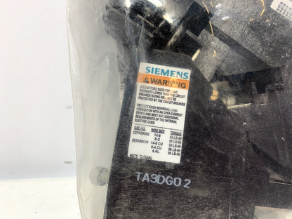 Siemens 3TA3DG02 Circuit Breaker Lug Kit - Chase Surplus