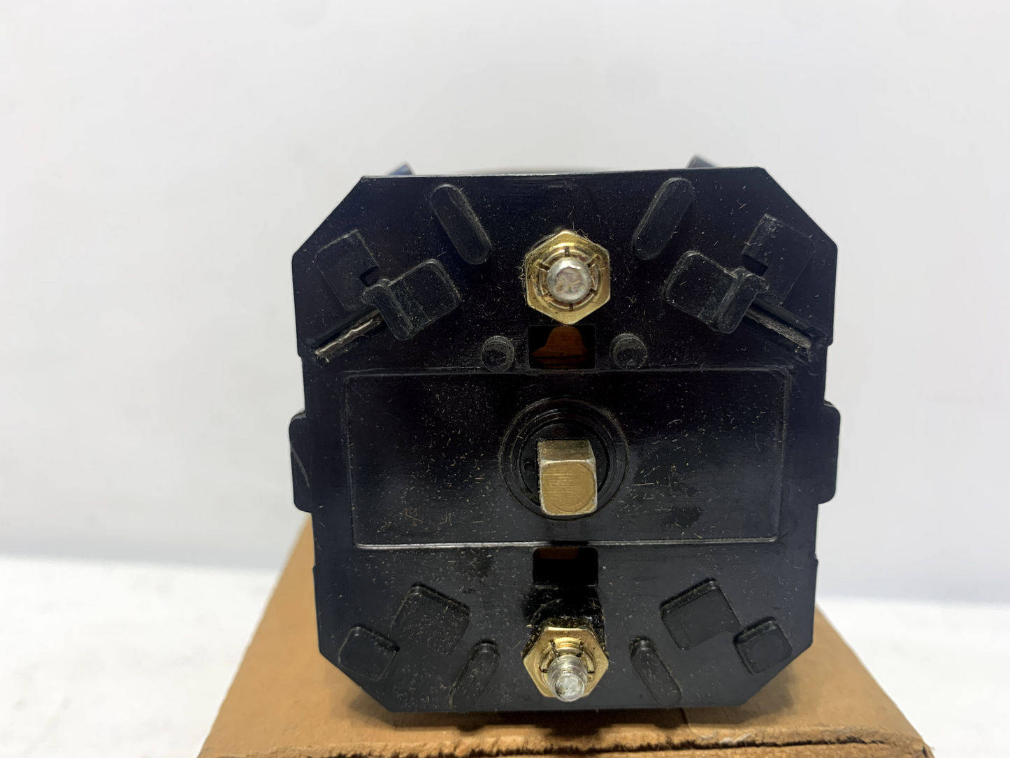 ABB C77 Rotary Cam Control Switch Voltmeter 300I-6EE2-3002