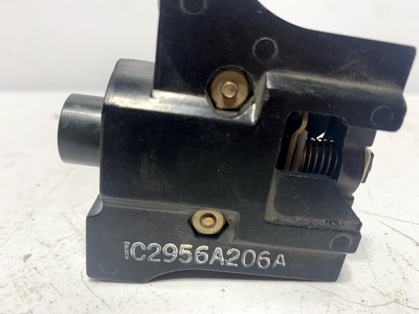 General Electric IC2956A206A Interlock Snap Action Contact Block