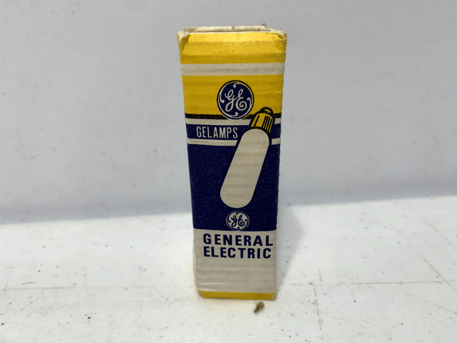 GE General Electric 15T8C 120V 15W Watt Tubular Clear Lamp T8 (lot of 5) - Chase Surplus