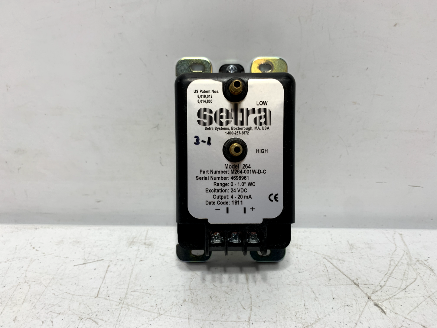 Setra M264-001W-D-C Low Differential Pressure Transducer 24VDC 4-20mA 0-1 WC