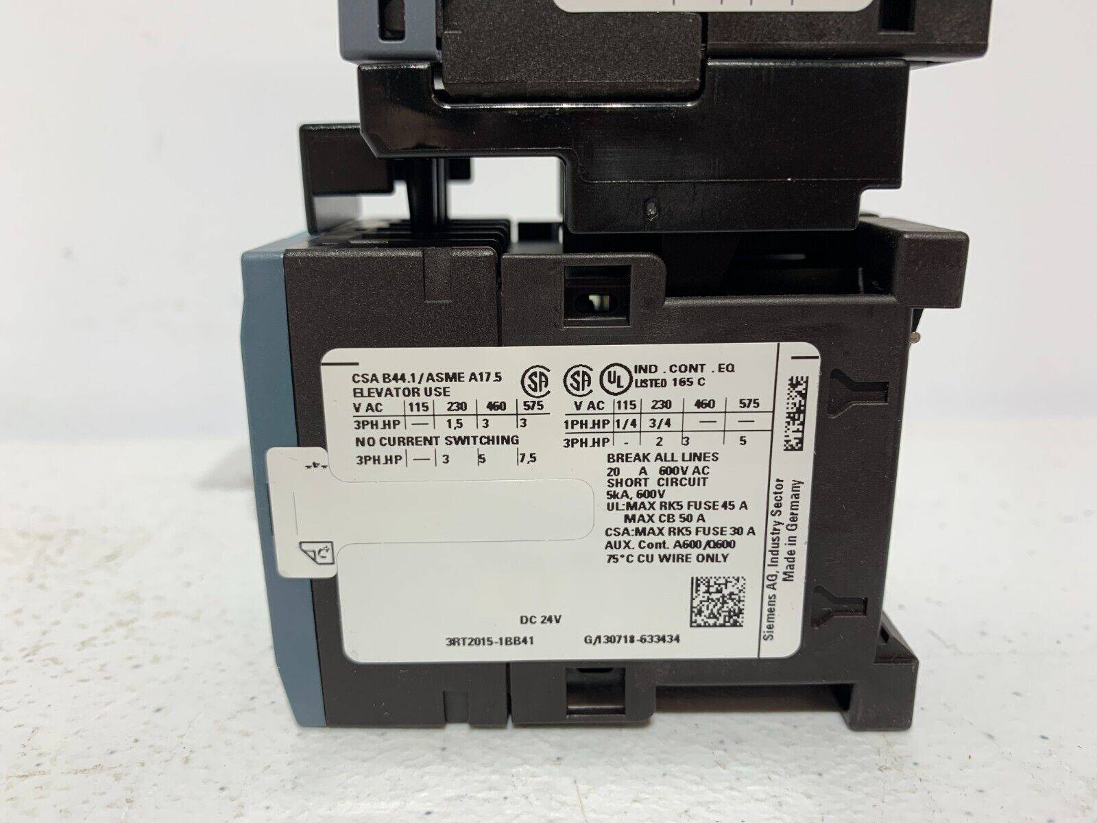 Siemens 3RA21100HA151BB4 Combination Starter 24VDC 0.8 Amp - Chase Surplus