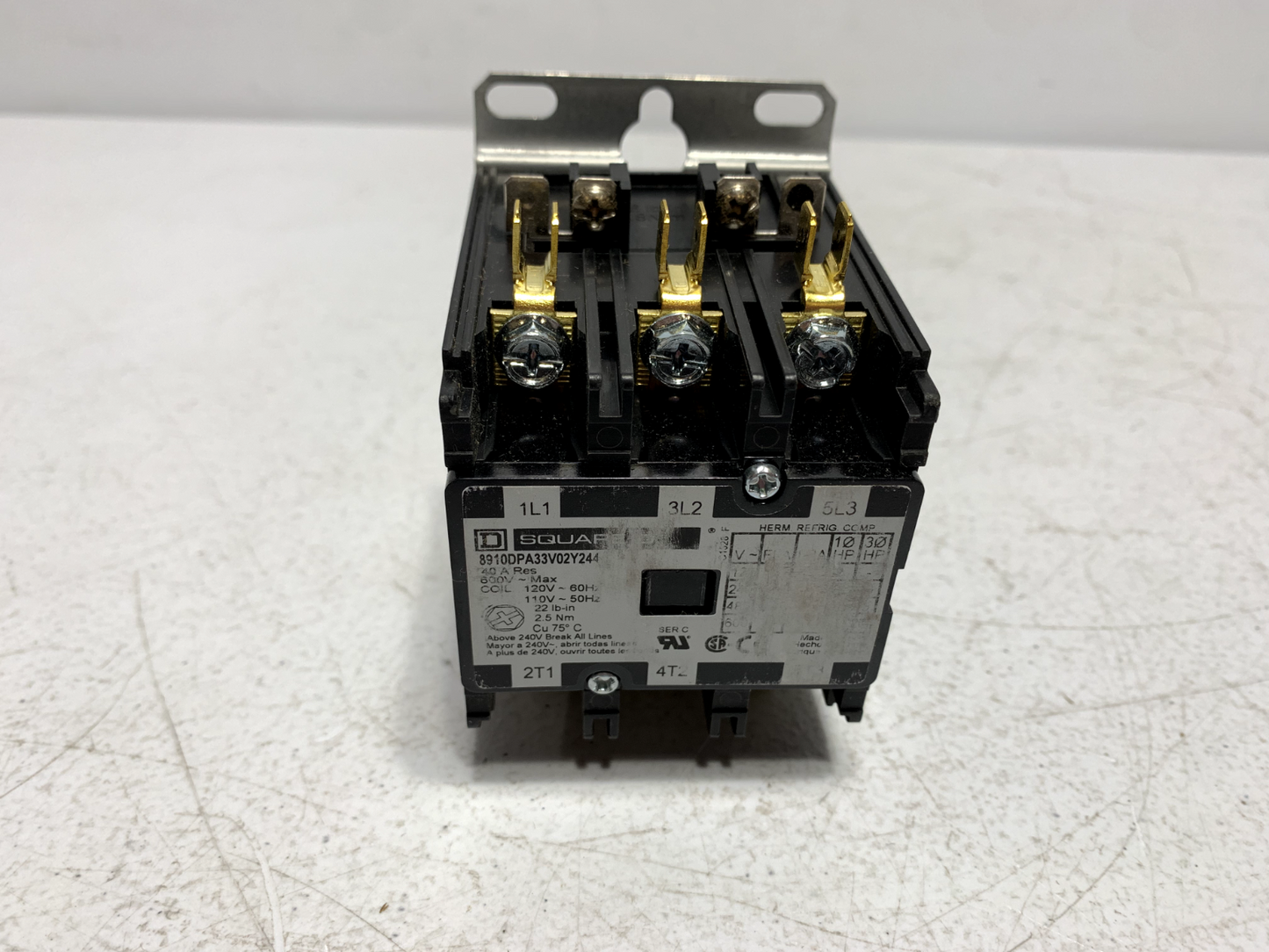 Square D 8910DPA33V02Y244 Definite Purpose Contactor 3 Pole 30 Amp 110/120VAC