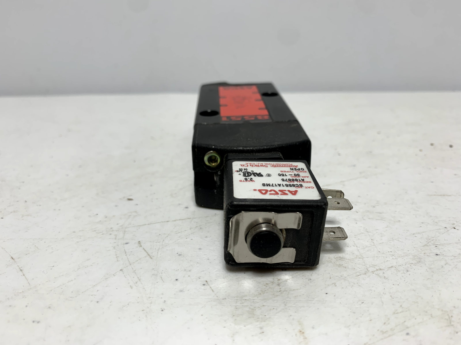 ASCO SC8551A17MS Solenoid Valve 30-150 PSI 2.5W - Chase Surplus