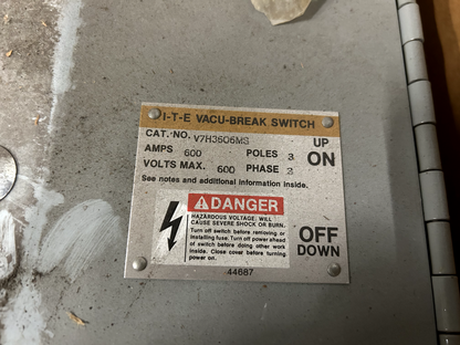 Siemens V7H3606MS Vacu-Break Clampmatic Fusible Panel Main Switch 600A 600V 3P