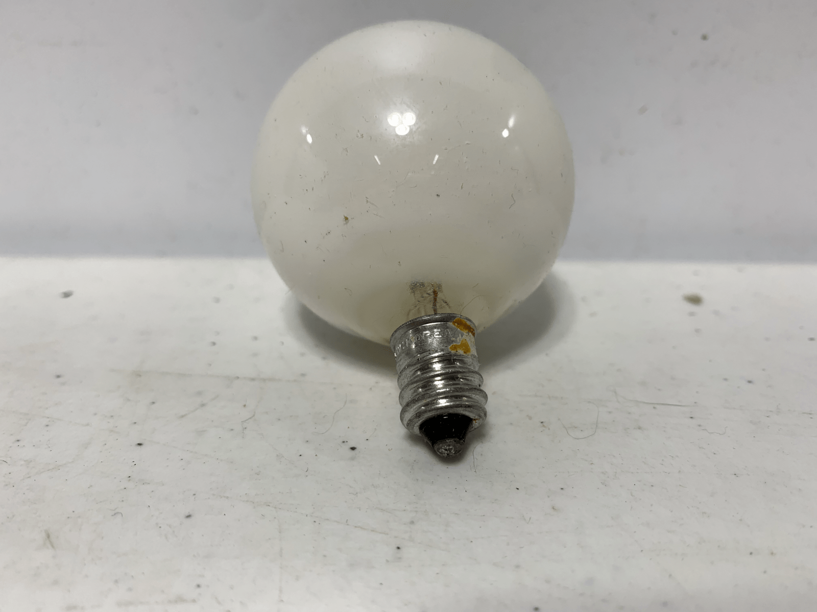 Philips 15G161/2C/W Decor Globe Light Bulb White 15W P03814 (lot of 6) - Chase Surplus