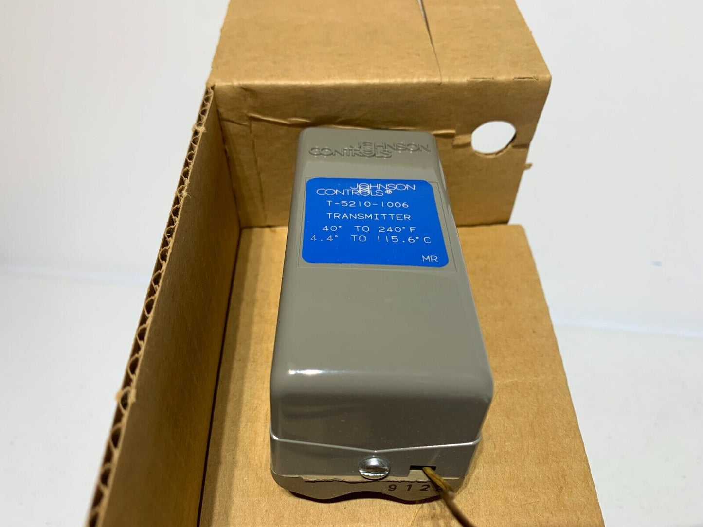 Johnson Controls T-5210-1006 40-240F Pneumatic Temperature Transmitter - Chase Surplus