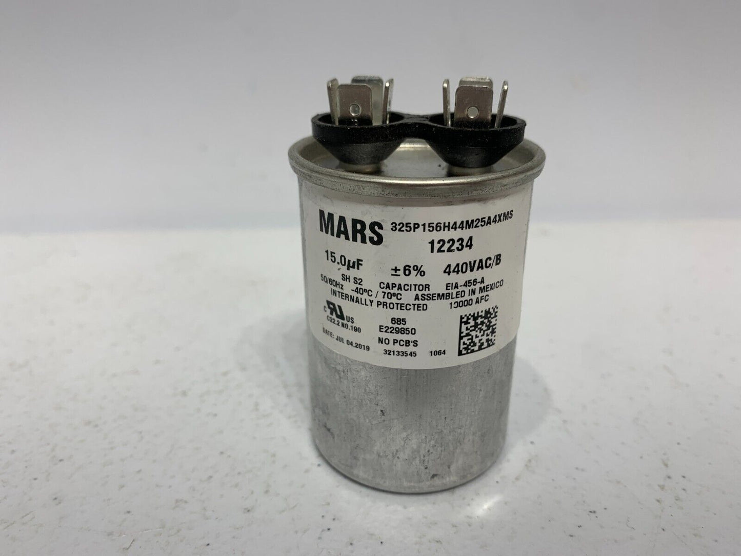 Mars 12234 Round Run Capacitor 15 MFD 440 V - Chase Surplus