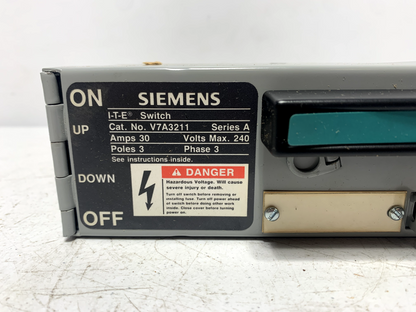 Siemens V7A3211 Double Branch Panelboard Switch 30 Amp 240V 3 Pole 10kA Series A