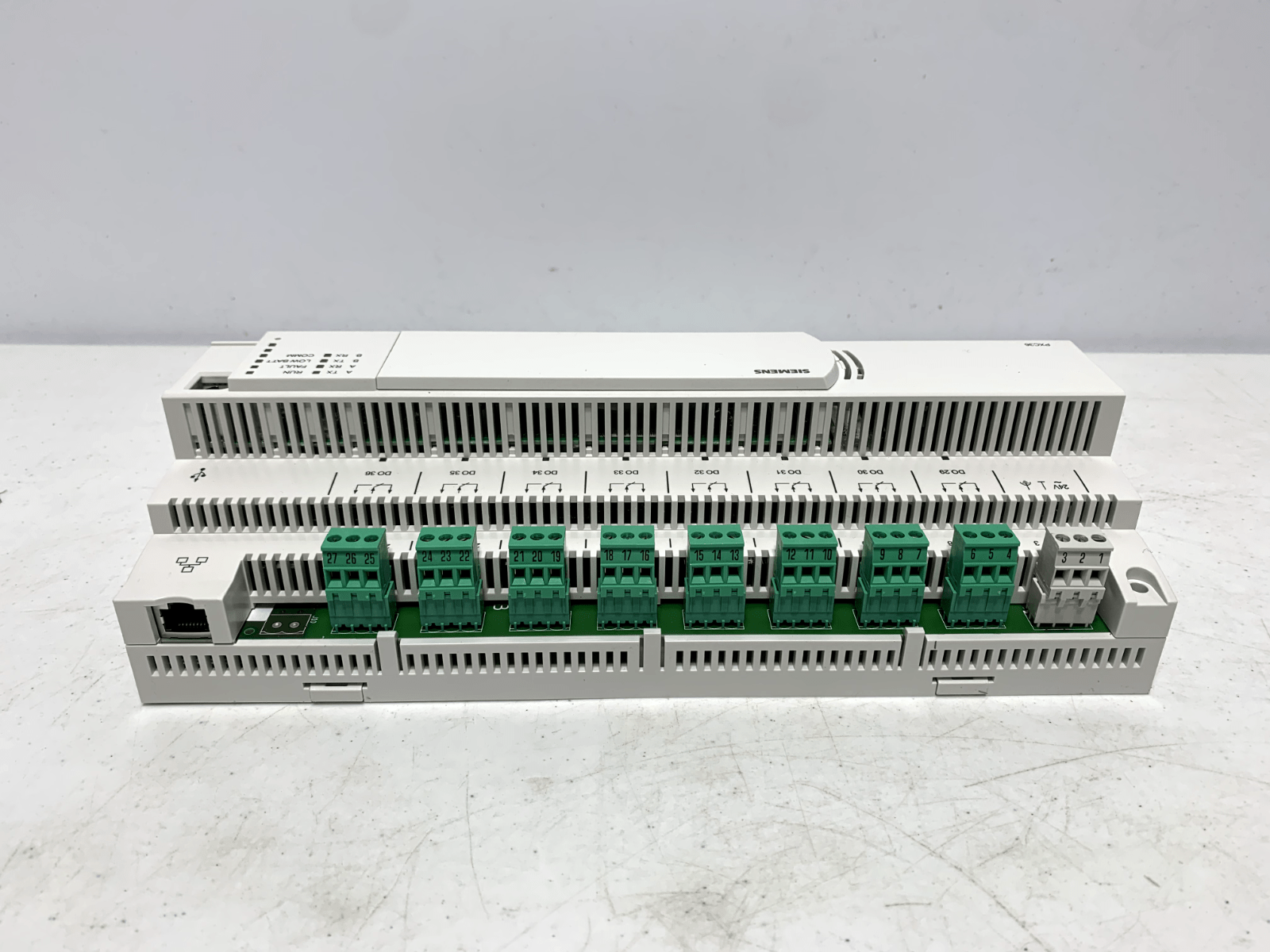 Siemens PXC36-E.A Automation Station 24VAC 36 point for BACnet Networks - Chase Surplus